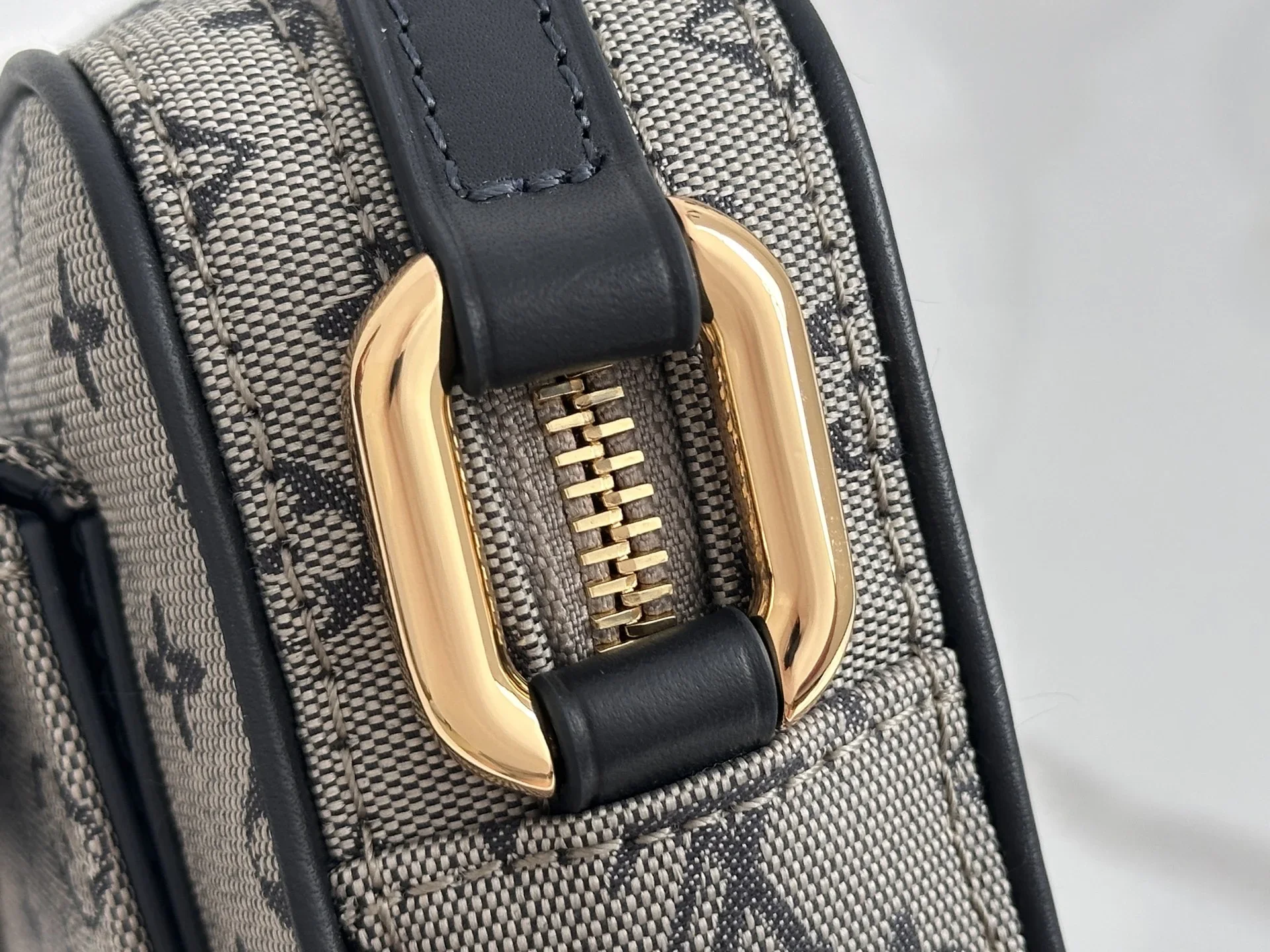 LV Shoulder Bags Blue-Gold 22X13X5CM D50202609090337 - Image 7