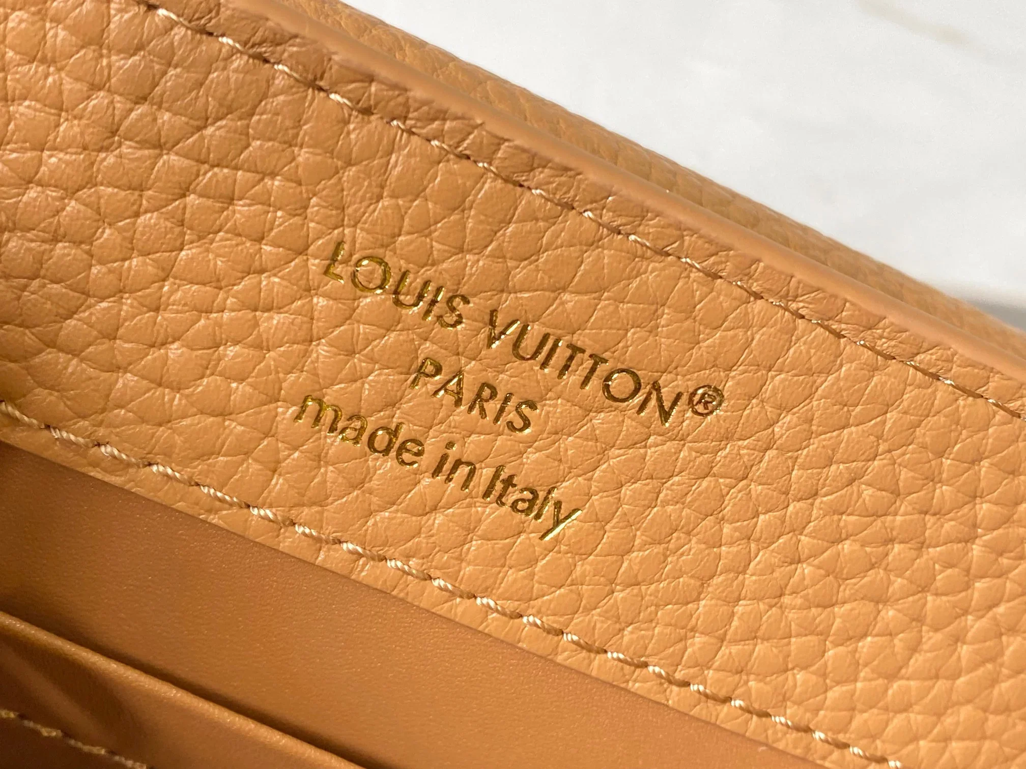 LV Shoulder Bags Brown-Gold 21X14X8CM A150202609090359 - Image 8