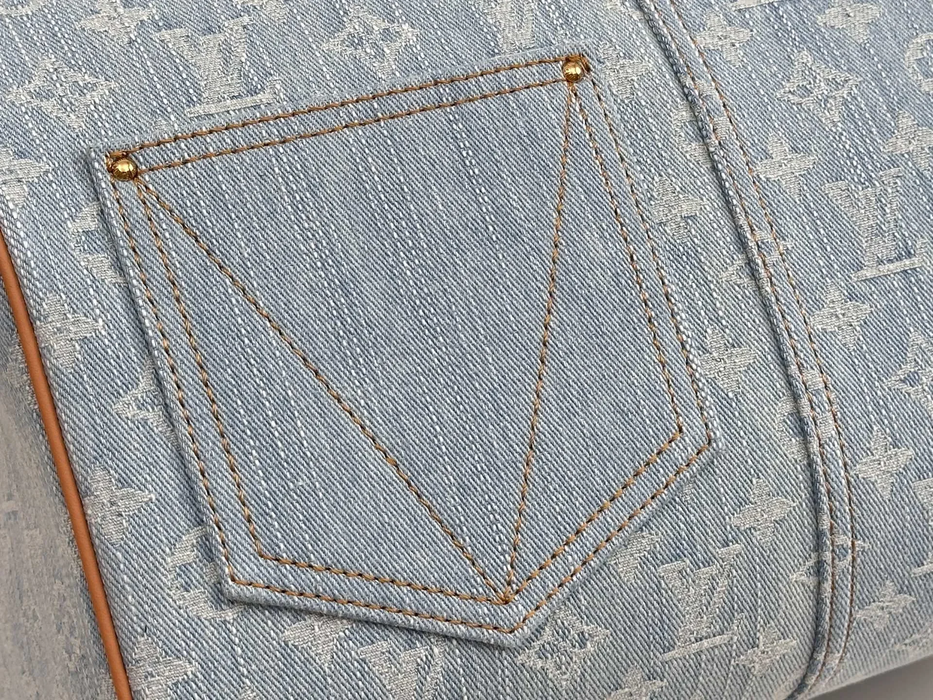 LV Shoulder Bags Denim Leather Blue-Tan 34X22X19CM E90202609090364 - Image 5