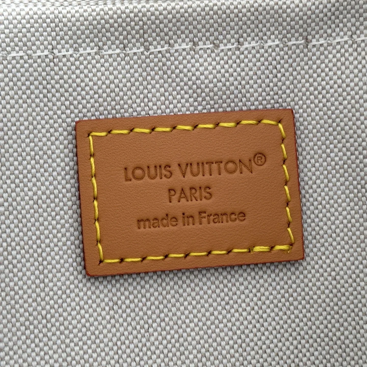 LV Shoulder Bags Denim Leather Blue-Tan 34X22X19CM E90202609090364 - Image 9