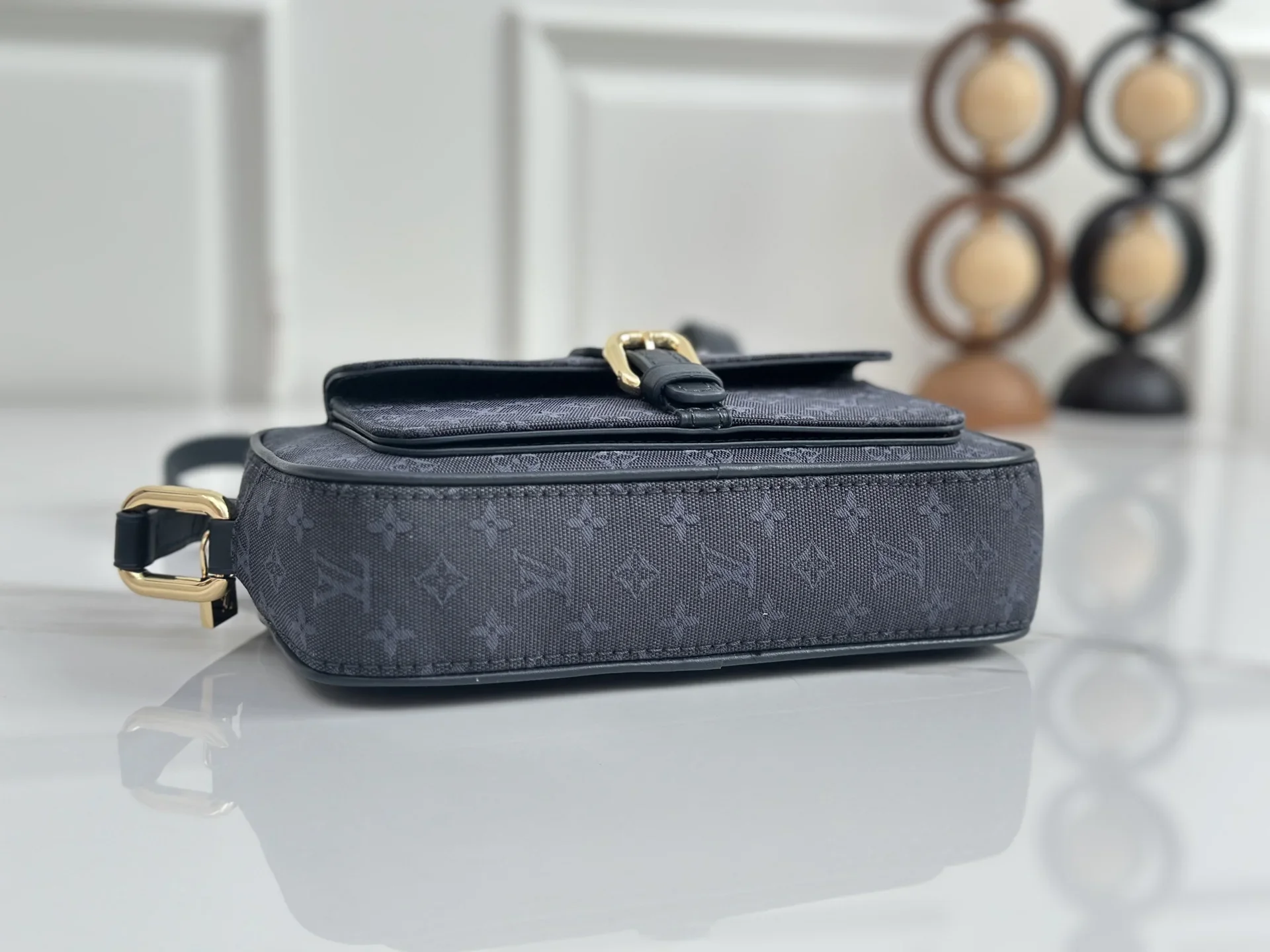 LV Shoulder Bags Denim Leather Navy-Gold 22X13X5 CM D50202609090338 - Image 4