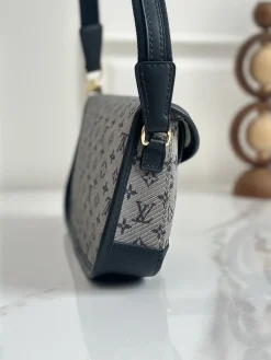 Alternative view of LV Shoulder Bags Gray-Black 26X12X3CM D60202609090339
