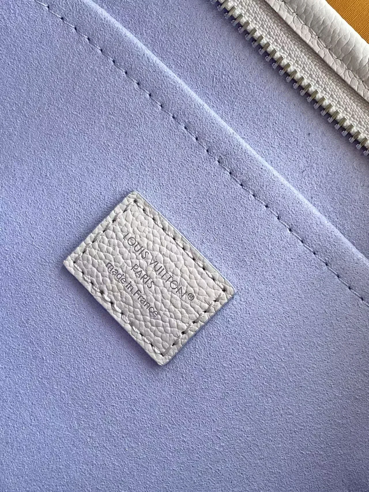 LV Shoulder Bags Lamb Leather White-Purple 19X10X36CM G00202609090352 - Image 9