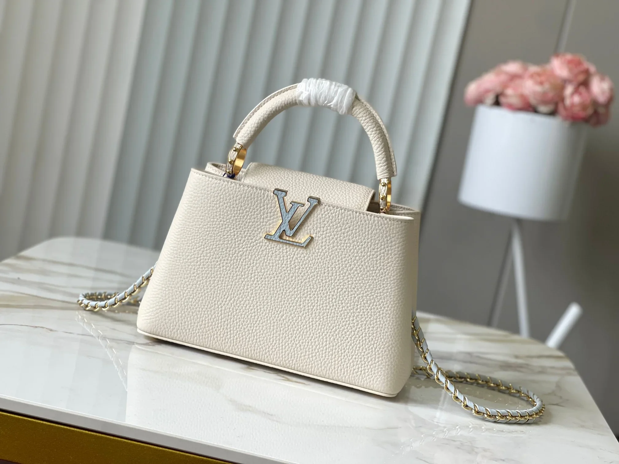 LV Shoulder Bags Leather Cream-Gold 27X18X9 CM A080202609090335