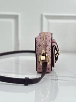 Alternative view of LV Shoulder Bags Pink-Brown 22X13X5CM D50202609090357
