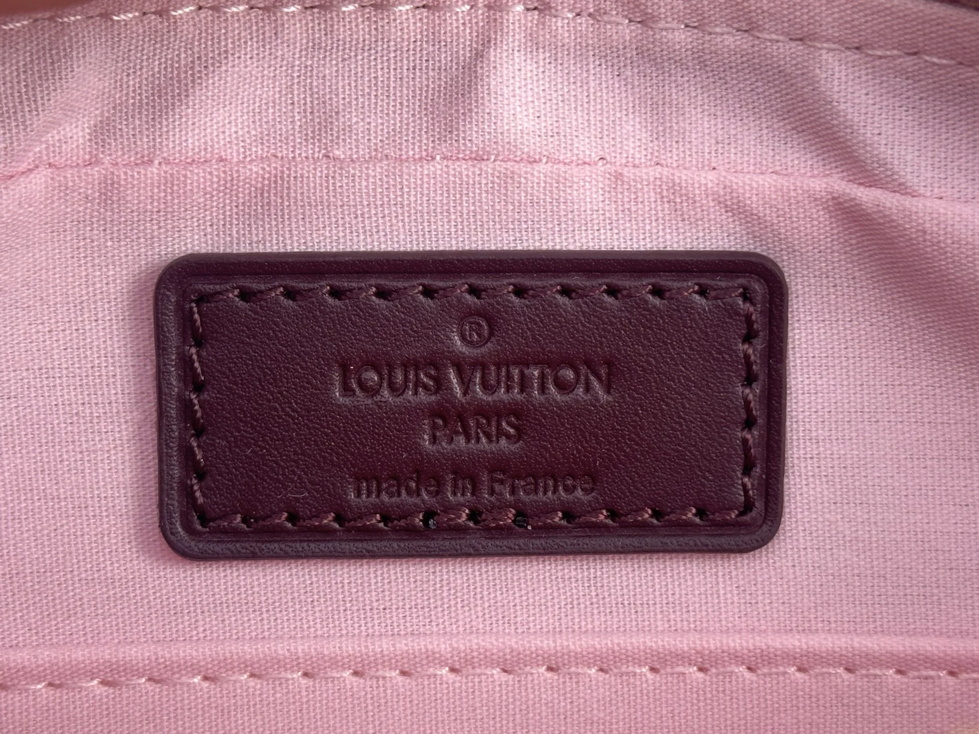 LV Shoulder Bags Pink-Brown 22X13X5CM D50202609090357 - Image 9