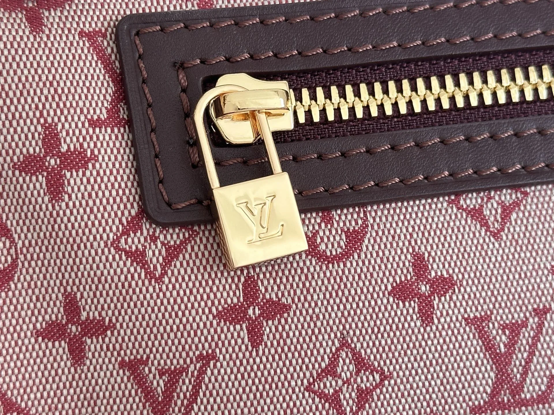 LV Shoulder Bags Pink-Brown 29X15X7CM D60202609090358 - Image 5