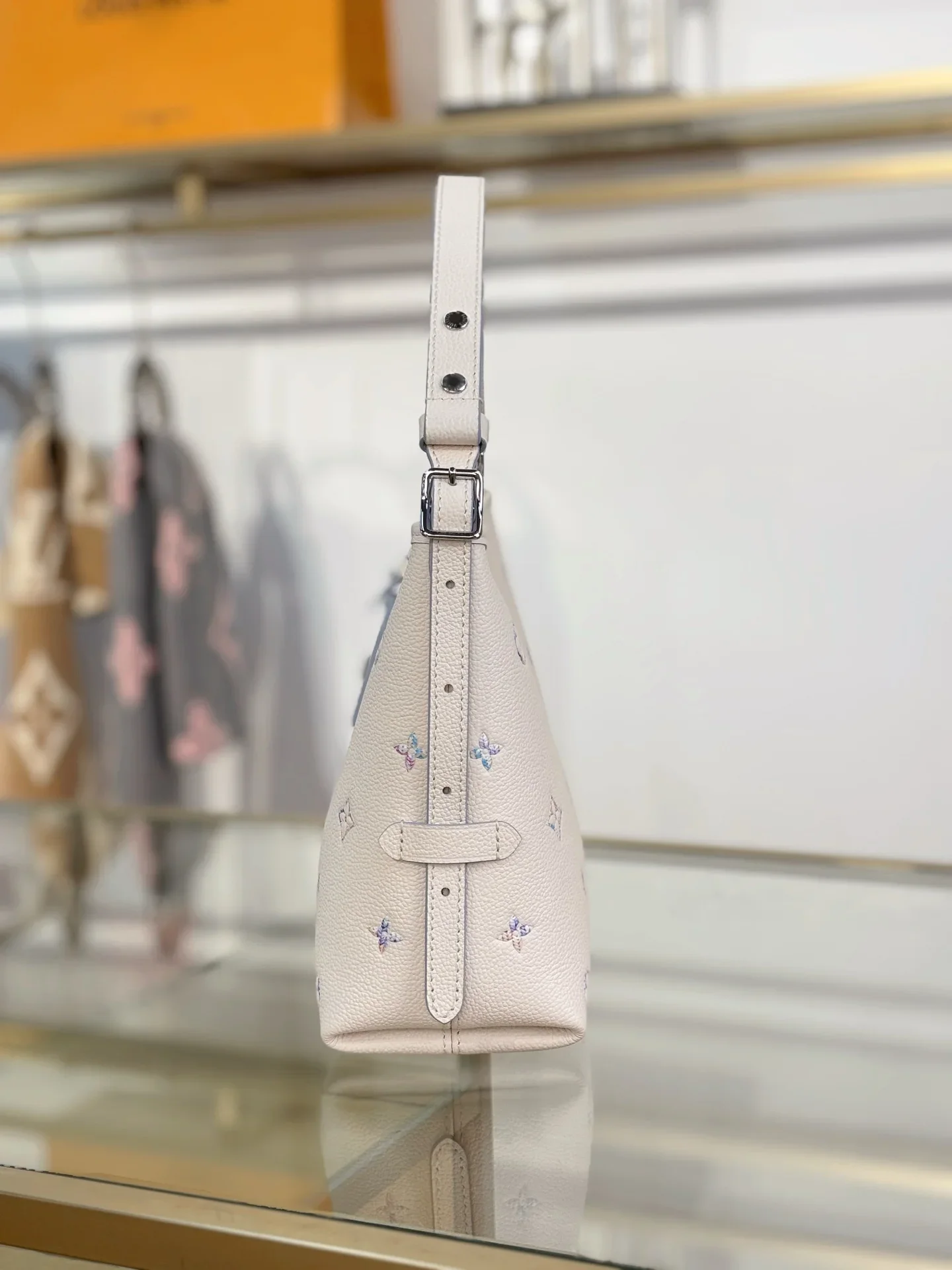 LV Shoulder Bags White-Blue 36X19X10CM H50202609090382 - Image 7