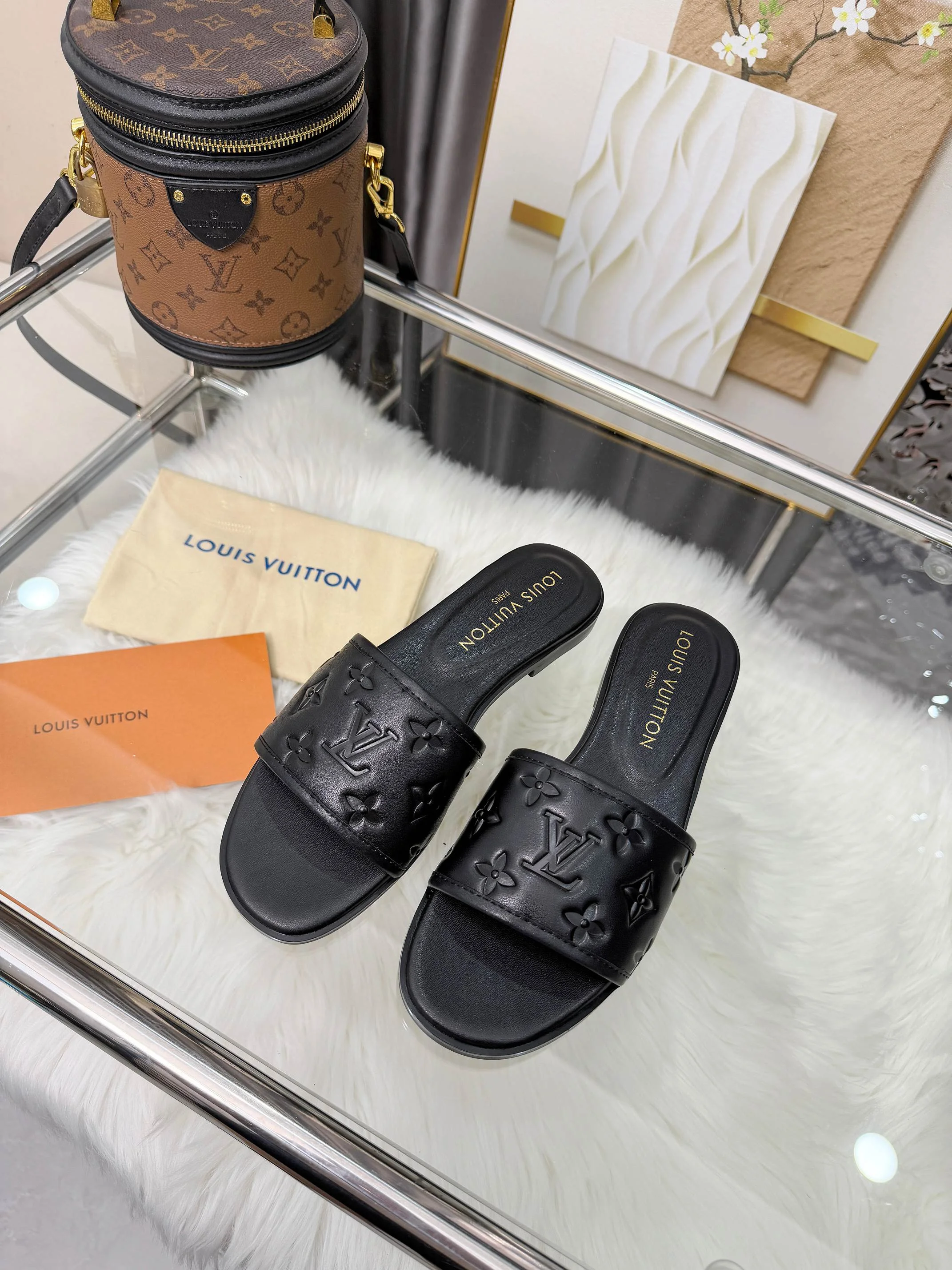 LV Slides Black EU35-40 A60202609111191 - Image 4