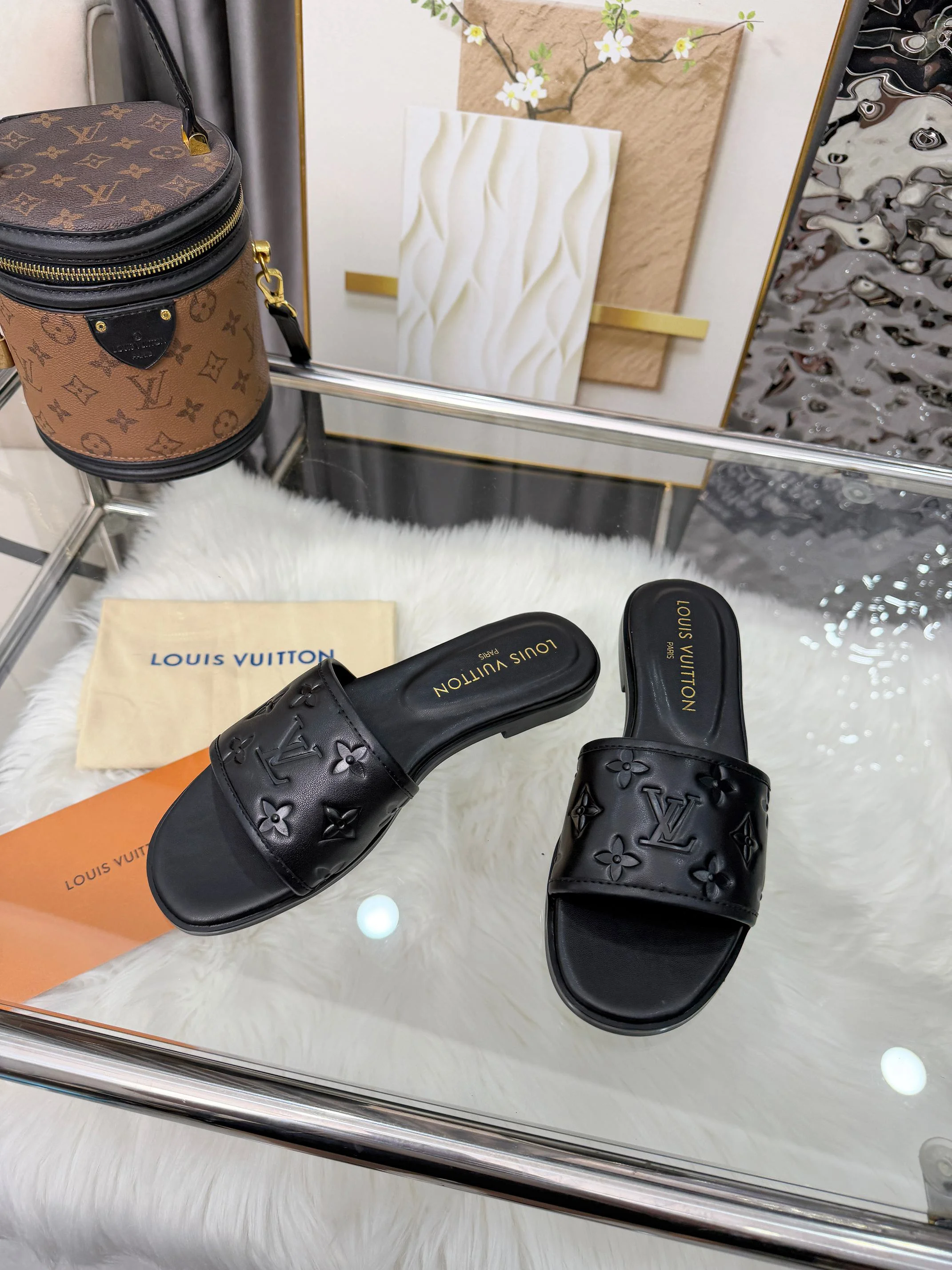 LV Slides Black EU35-40 A60202609111191 - Image 6