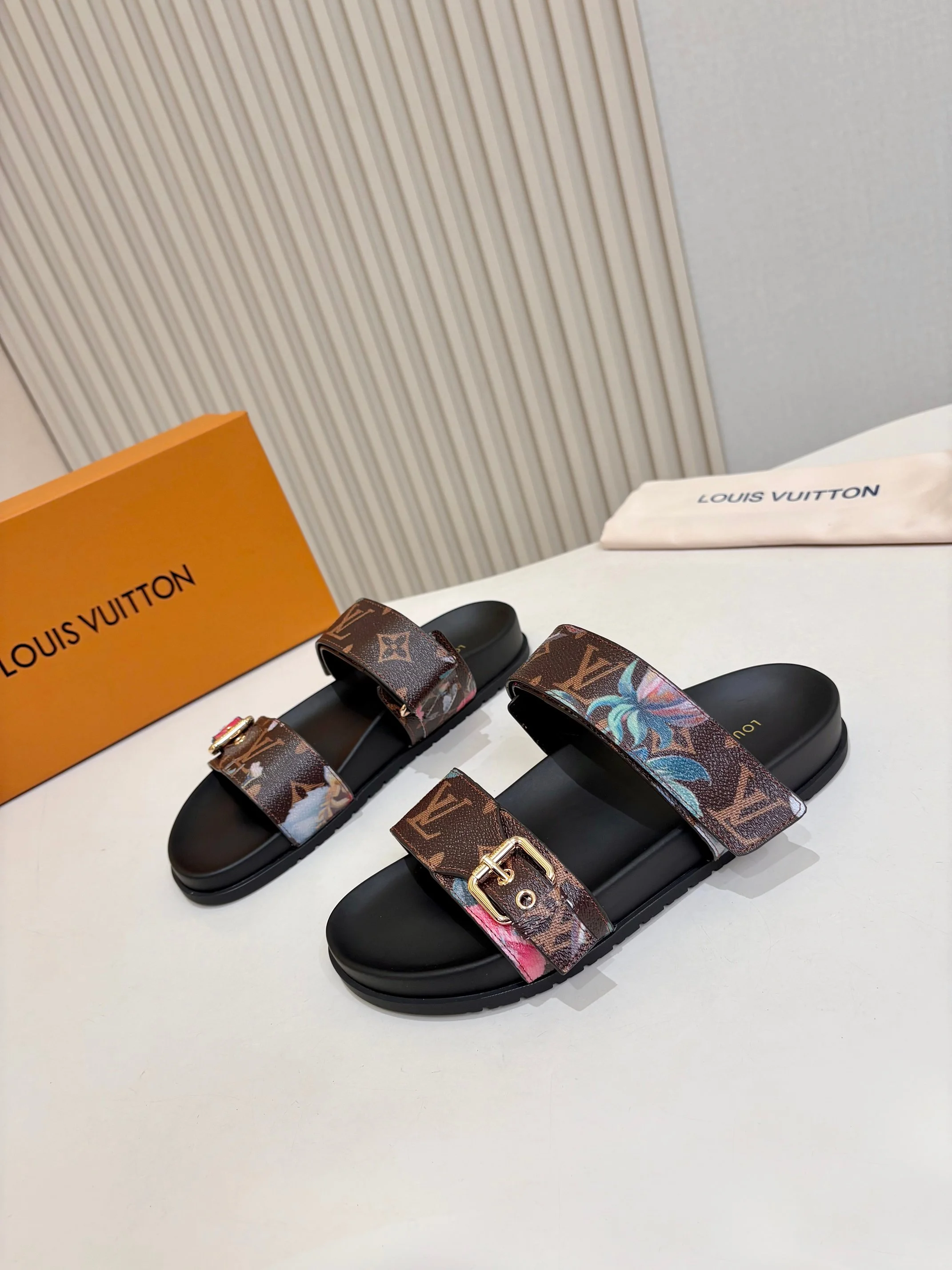 LV Slides Brown-Black EU35-45 A60202609111097 - Image 5