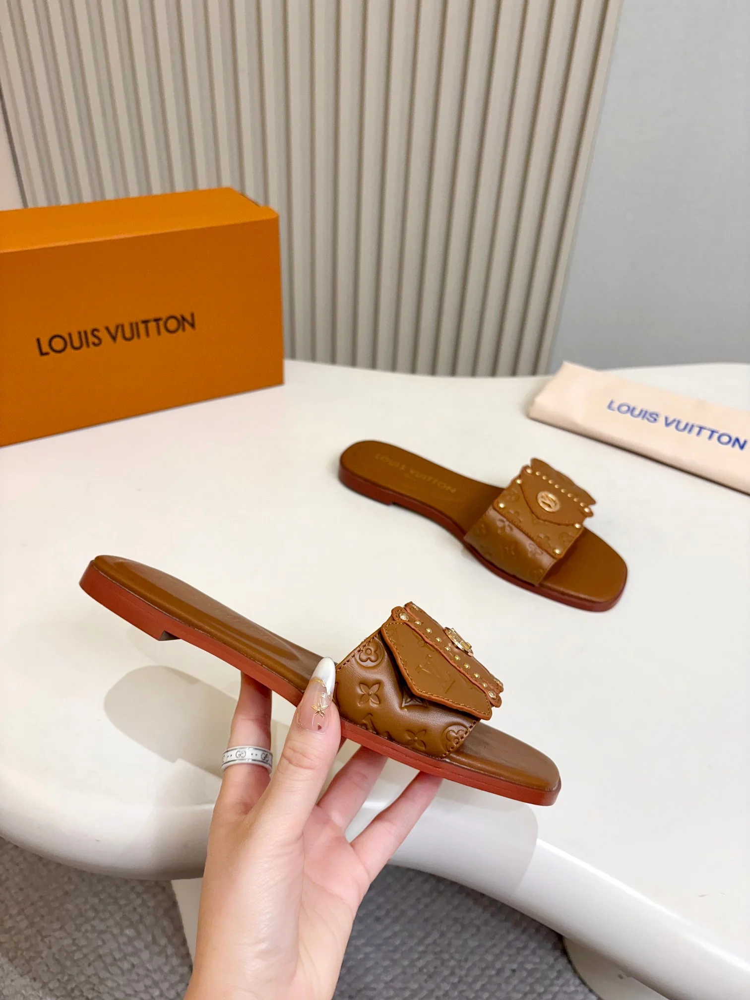 LV Slides Calf Leather Brown-Gold A60202609111110 - Image 6