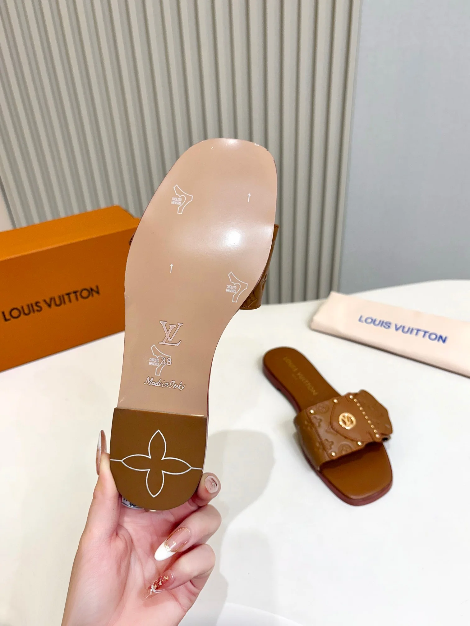 LV Slides Calf Leather Brown-Gold A60202609111110 - Image 7