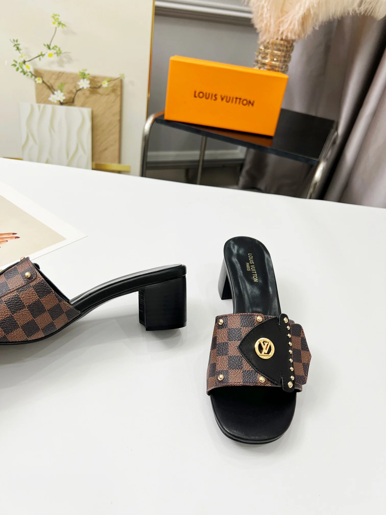 LV Slides Canvas Leather Brown-Black EU35-40 A80202609111198 - Image 7