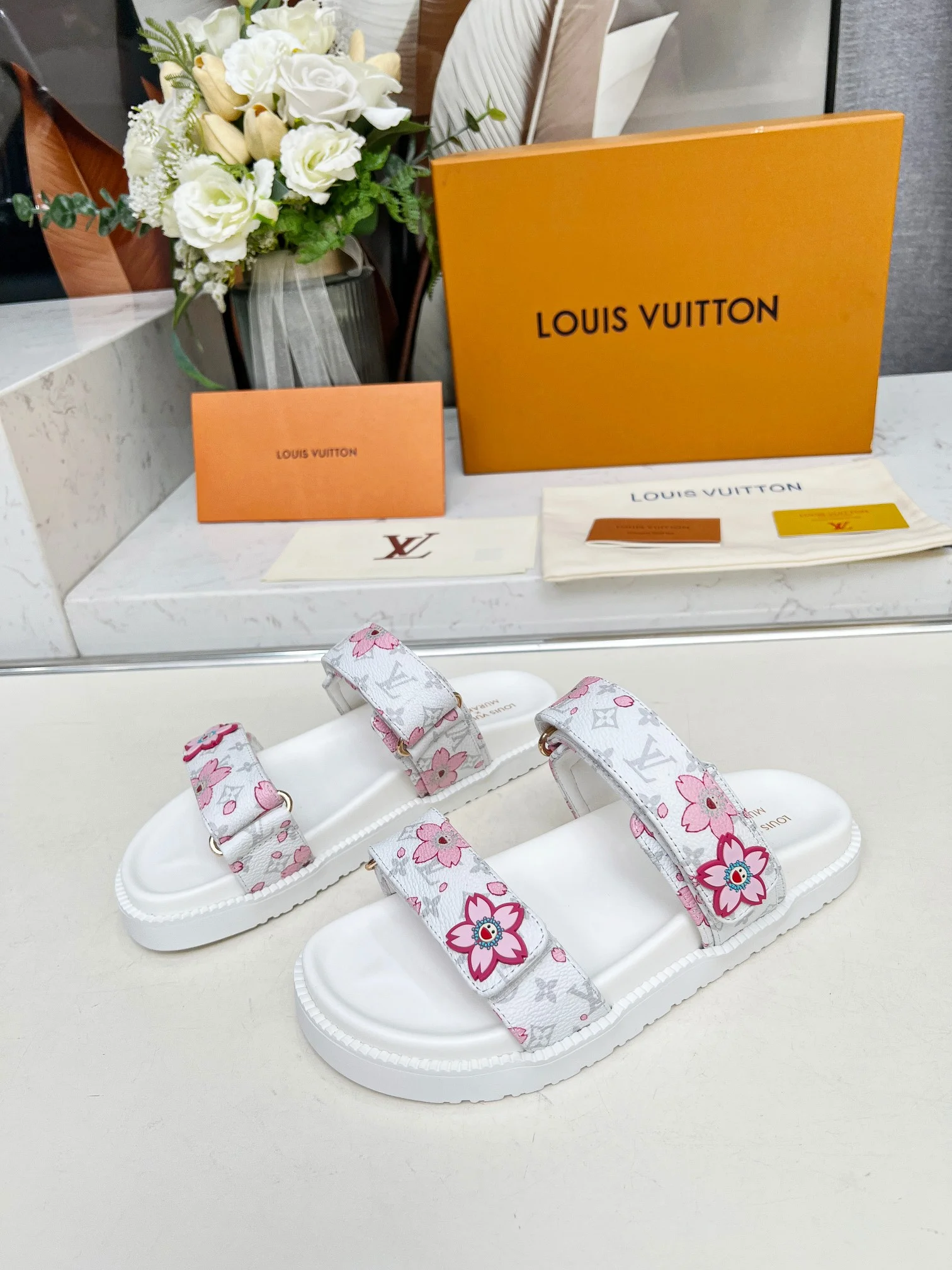LV Slides Leather White-Pink EU35-45 A90202609111207 - Image 9