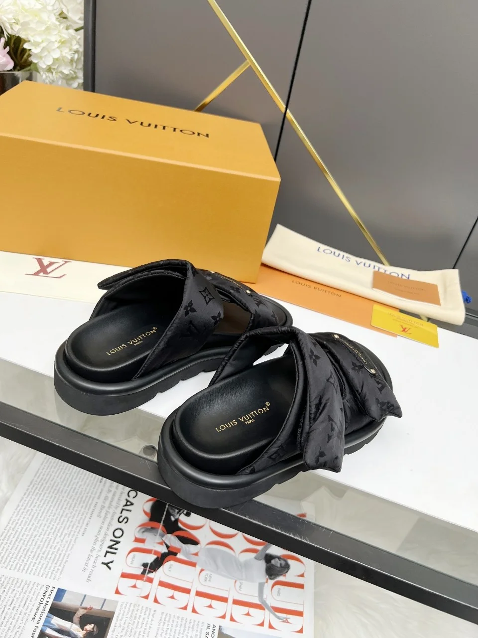LV Slides Technical Fabric Black A80202609111205 - Image 3