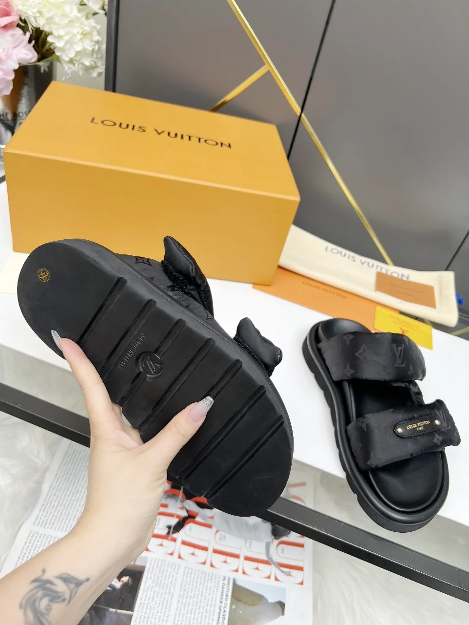 LV Slides Technical Fabric Black A80202609111205 - Image 7
