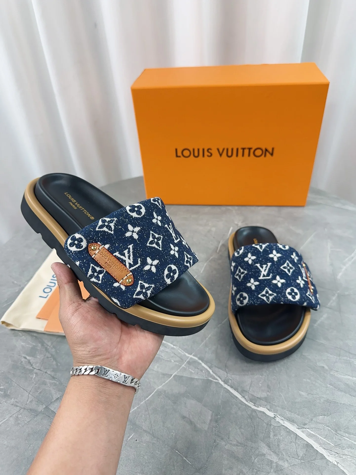 LV Slides Technical Fabric Blue-Tan EU35-45 A60202609111230 - Image 4
