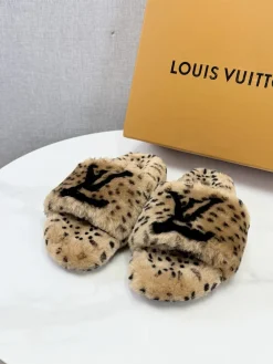 Alternative view of LV Slides Wool Rubber Beige-Black EU35-39 B60202609110584