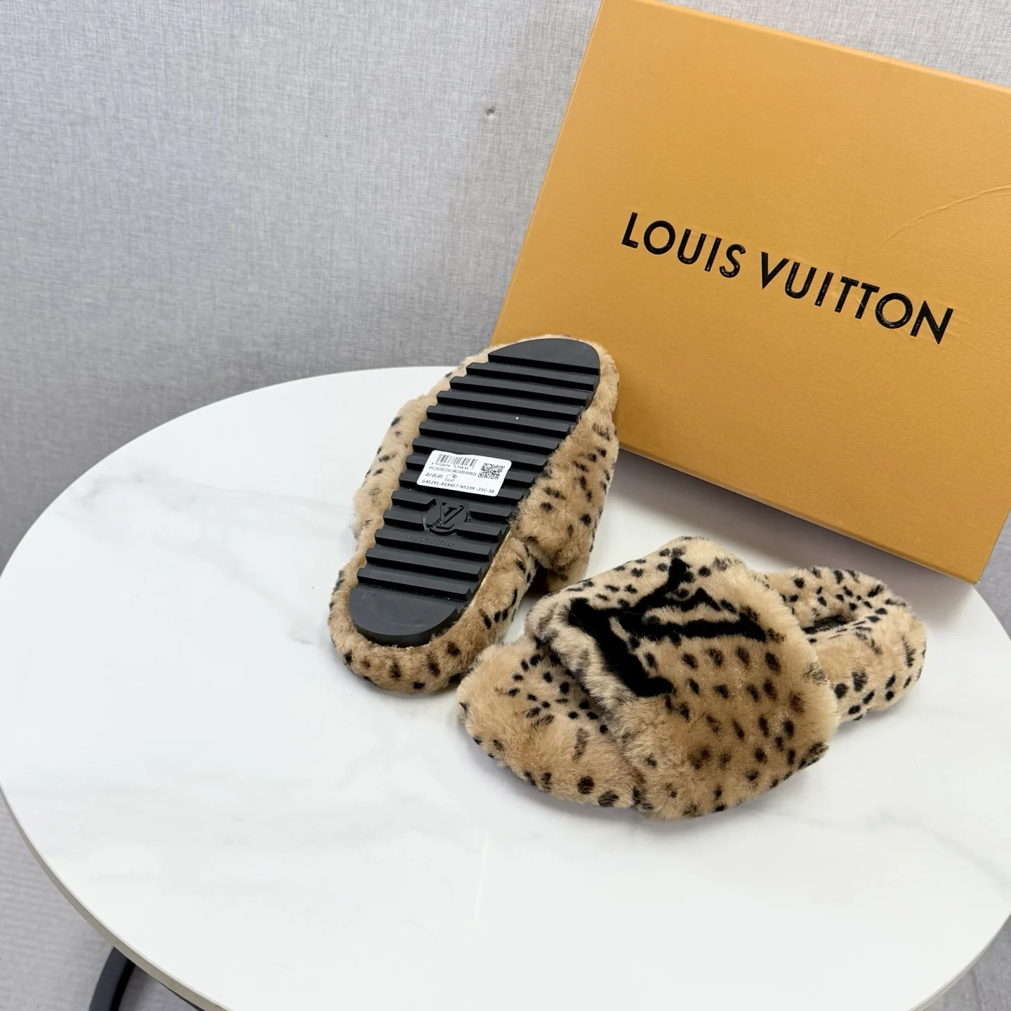 LV Slides Wool Rubber Beige-Black EU35-39 B60202609110584 - Image 6