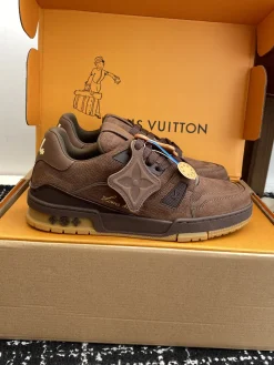 Alternative view of LV Sneakers Brown C00202609111608
