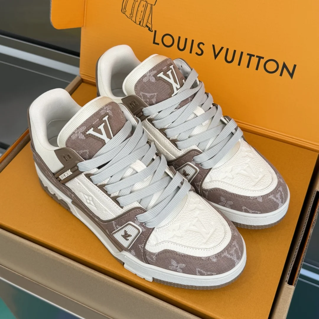 LV Sneakers Brown-White B80202609111581 - Image 3