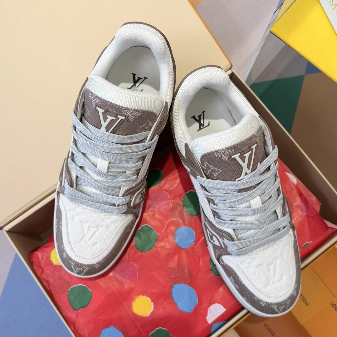 LV Sneakers Brown-White B80202609111581 - Image 8