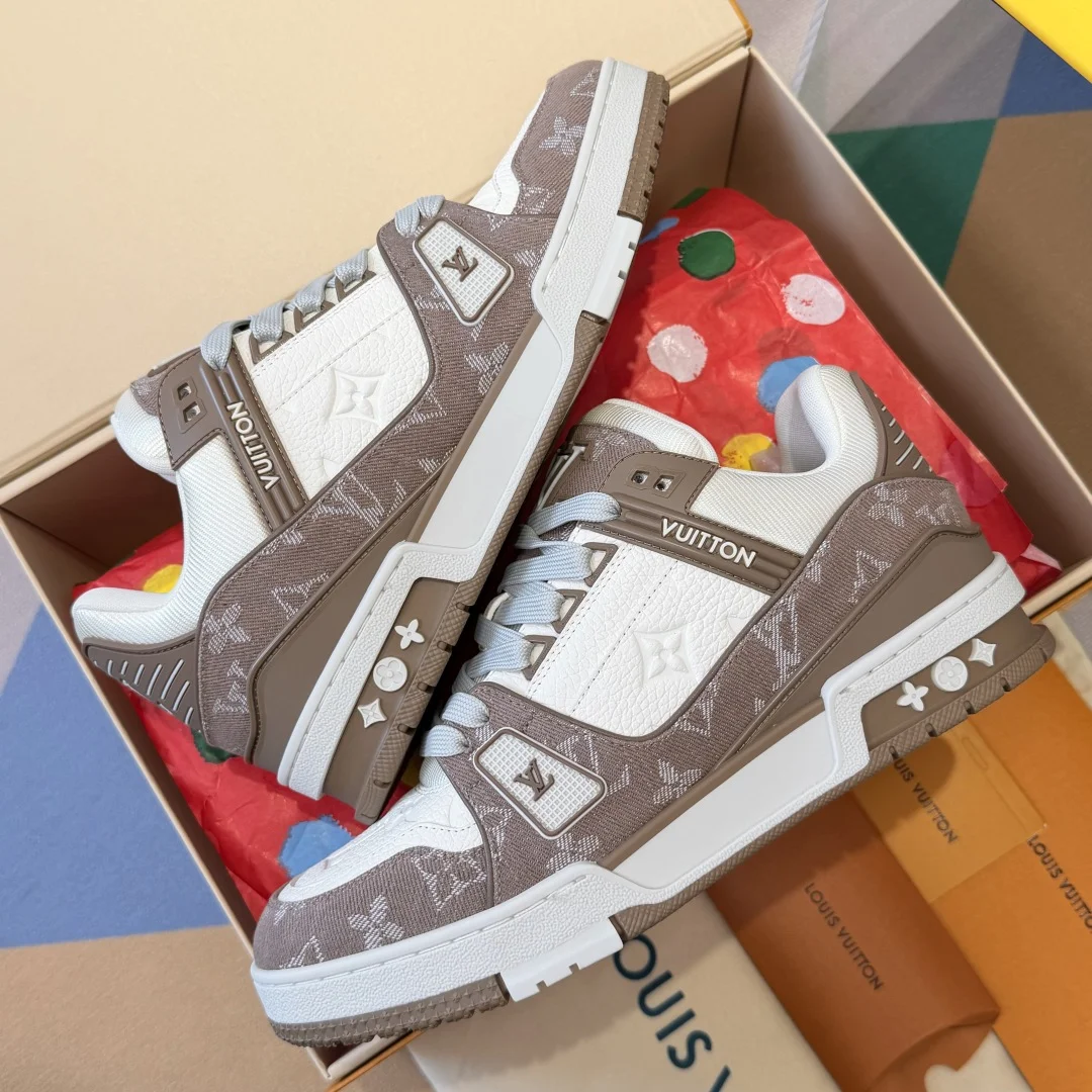 LV Sneakers Brown-White B80202609111581 - Image 9