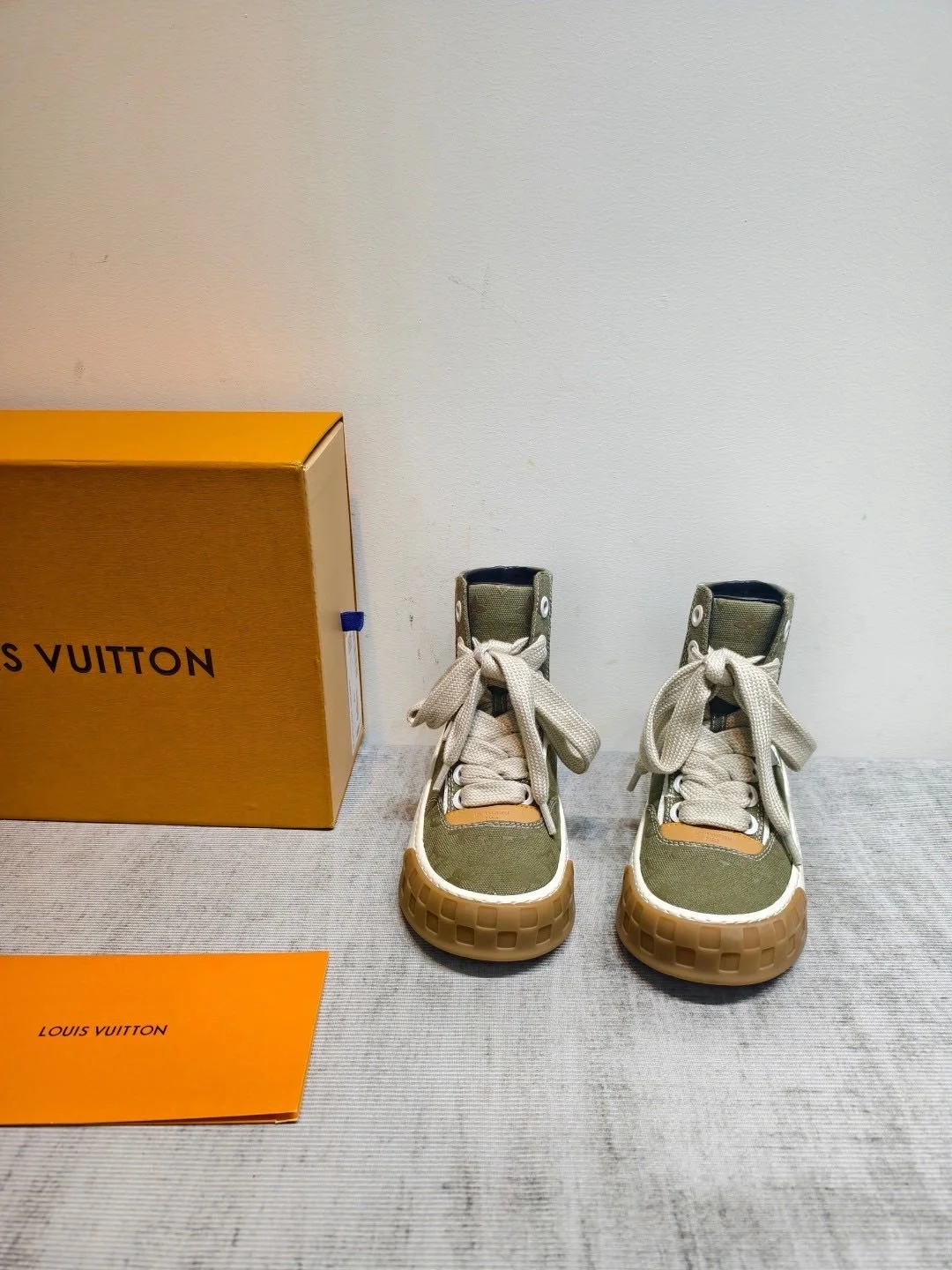 LV Sneakers Calf Leather Green-Brown EU35-46 C30202609111357 - Image 5