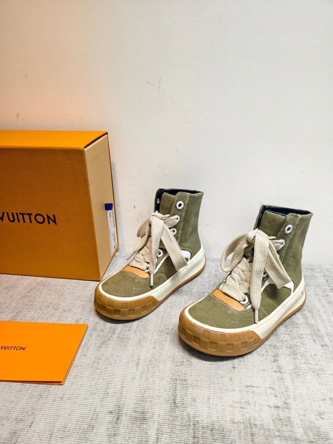 LV Sneakers Calf Leather Green-Brown EU35-46 C30202609111357 - Image 8