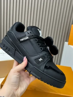 LV Sneakers Leather Black EU35-45 C00202609111675