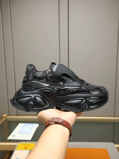LV Sneakers Leather Black-Gray EU39-44 C50202609110699