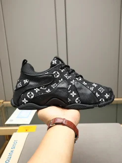 LV Sneakers Leather Black-White EU39-44 B90202609110695