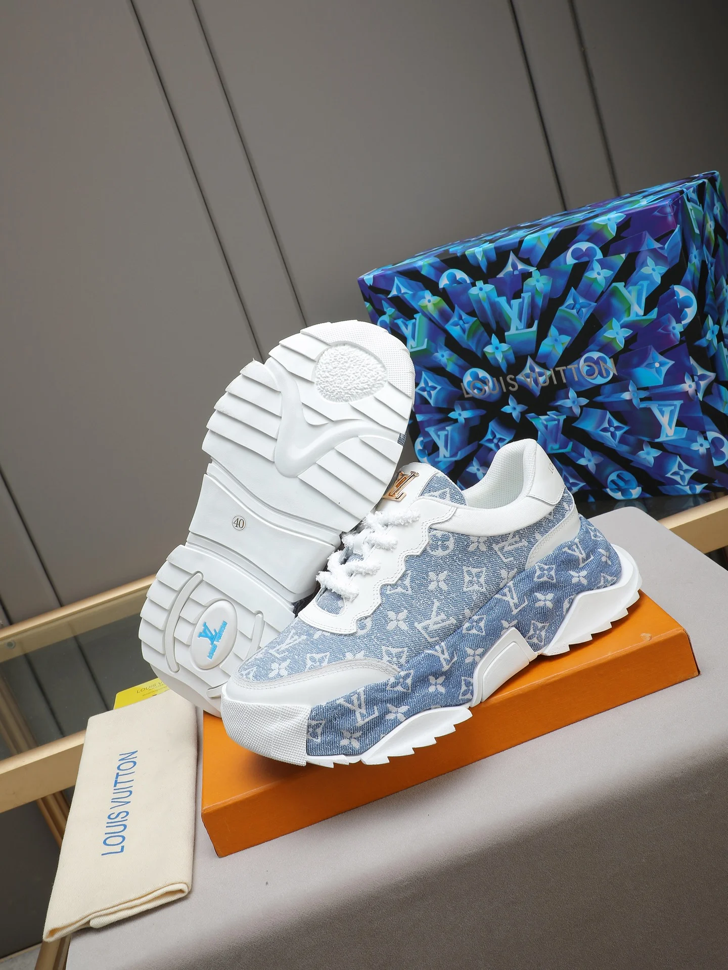 LV Sneakers Leather Blue-White EU39-44 B90202609110726 - Image 3