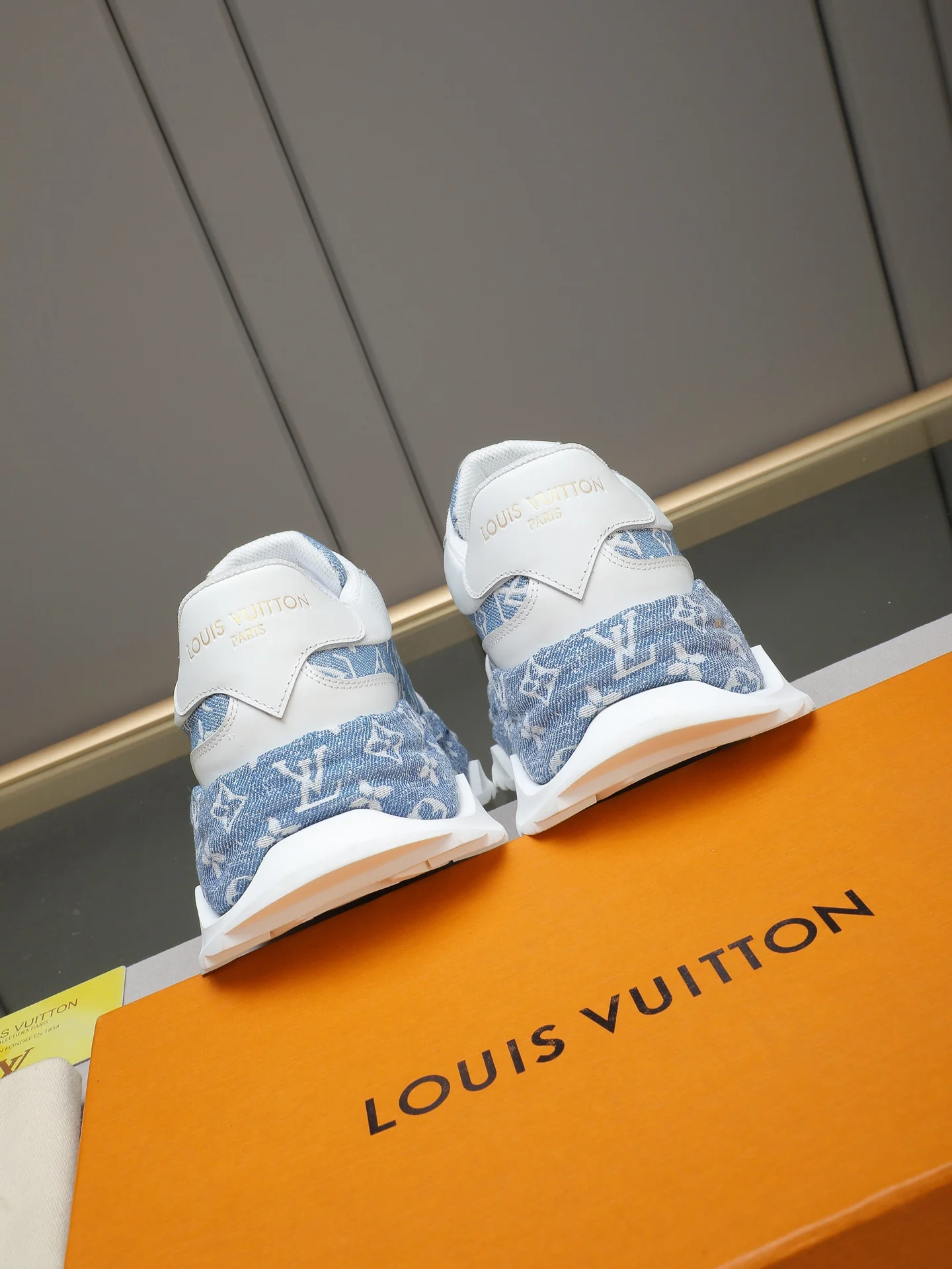 LV Sneakers Leather Blue-White EU39-44 B90202609110726 - Image 5