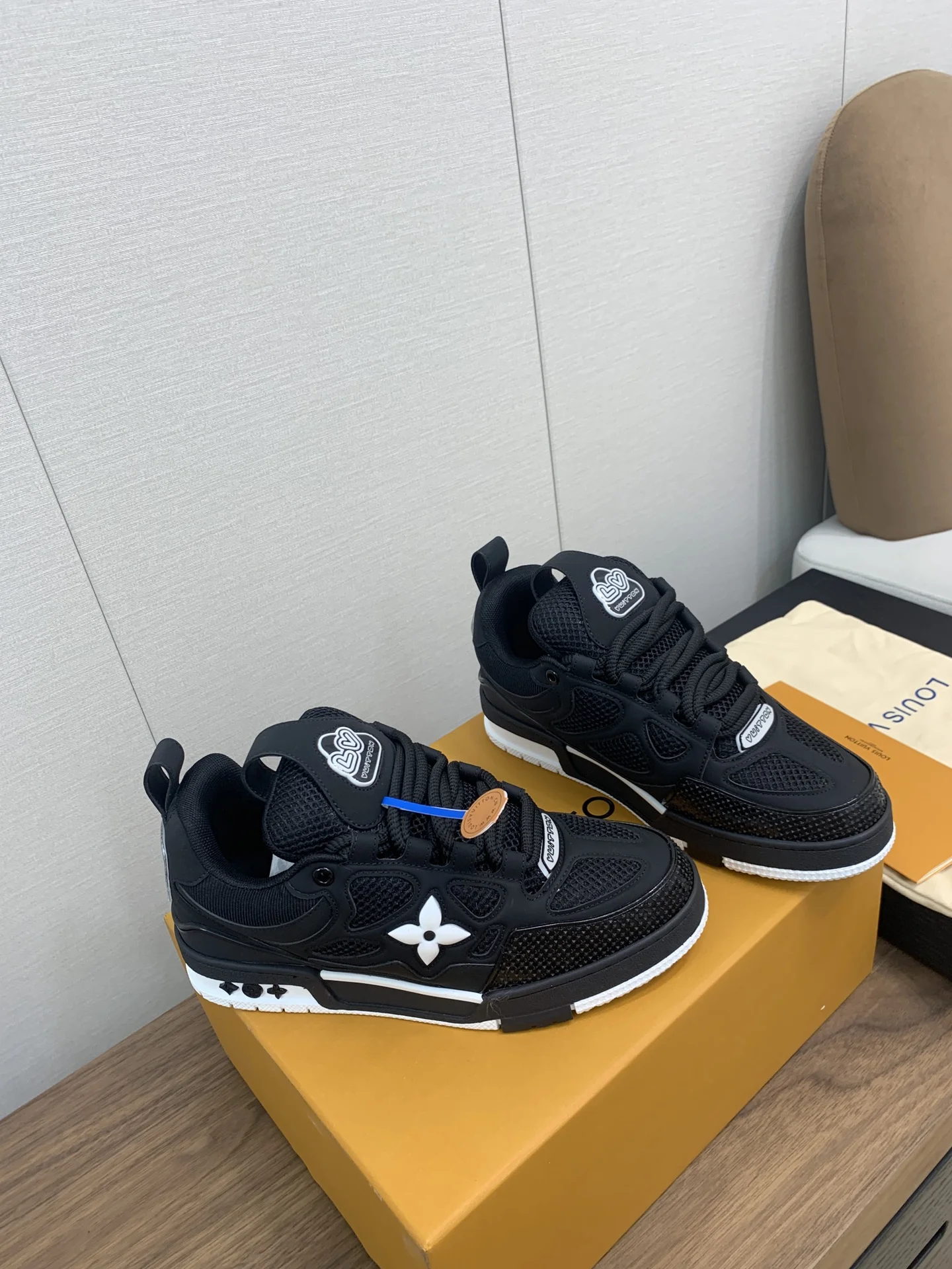 LV Sneakers Leather Mesh Black-White EU35-45 C00202609111643 - Image 3