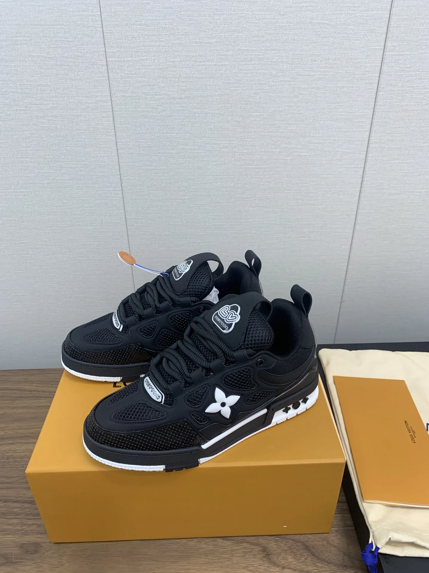 LV Sneakers Leather Mesh Black-White EU35-45 C00202609111643 - Image 4