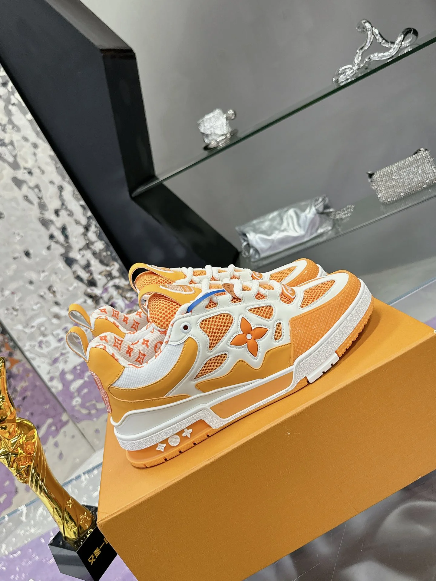 LV Sneakers Leather Mesh Orange-White EU35-44 C00202609111652 - Image 3