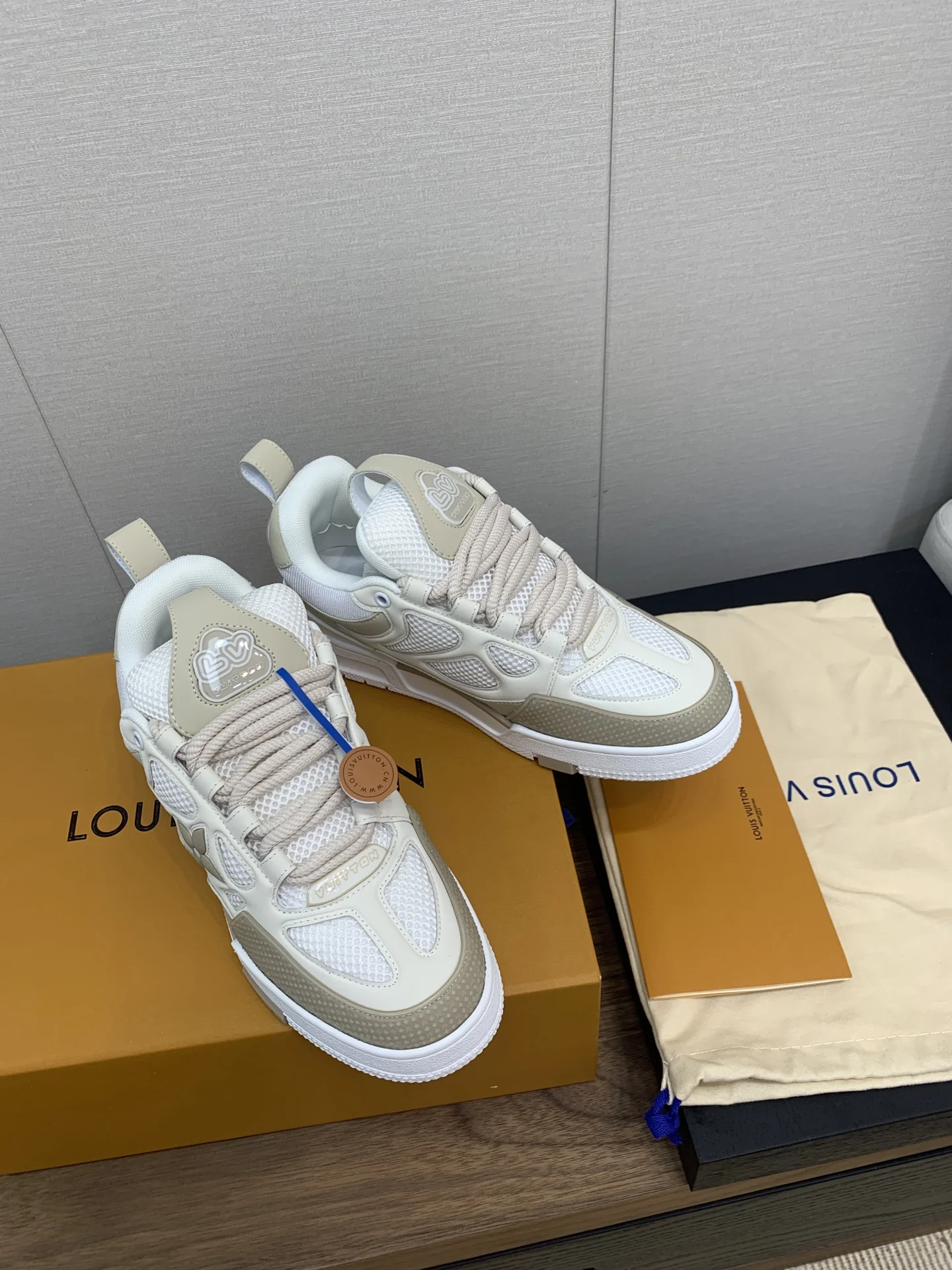 LV Sneakers Leather Mesh White-Beige EU35-45 C00202609111639 - Image 5