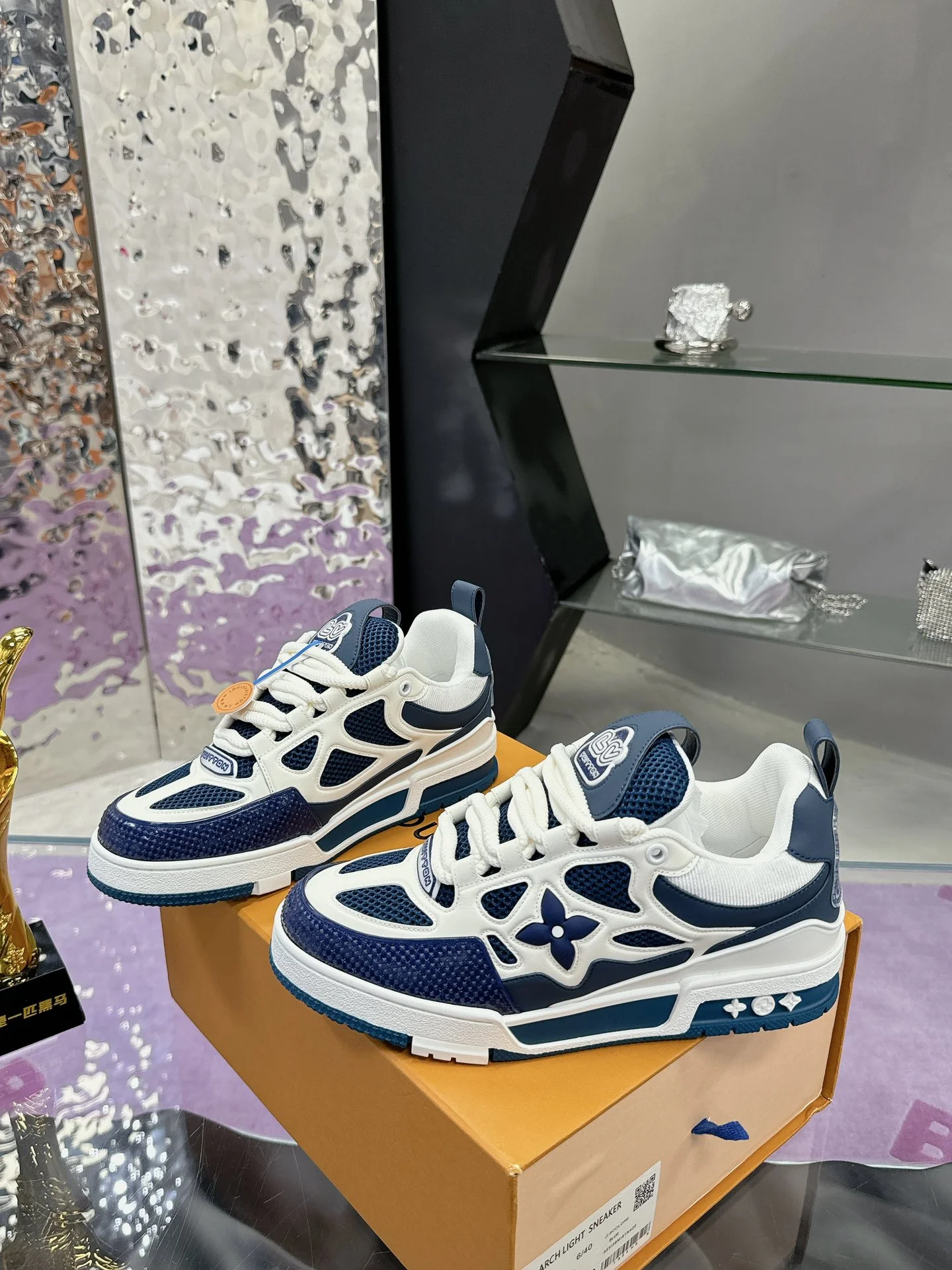 LV Sneakers Leather Mesh White-Blue EU35-44 C00202609111655 - Image 4