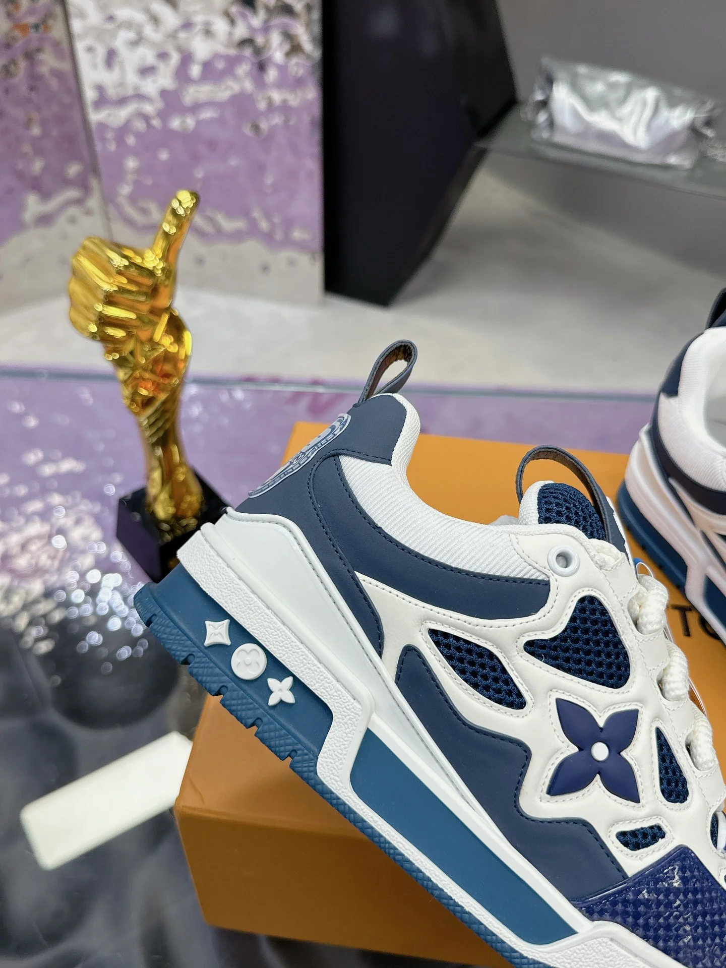 LV Sneakers Leather Mesh White-Blue EU35-44 C00202609111655 - Image 8