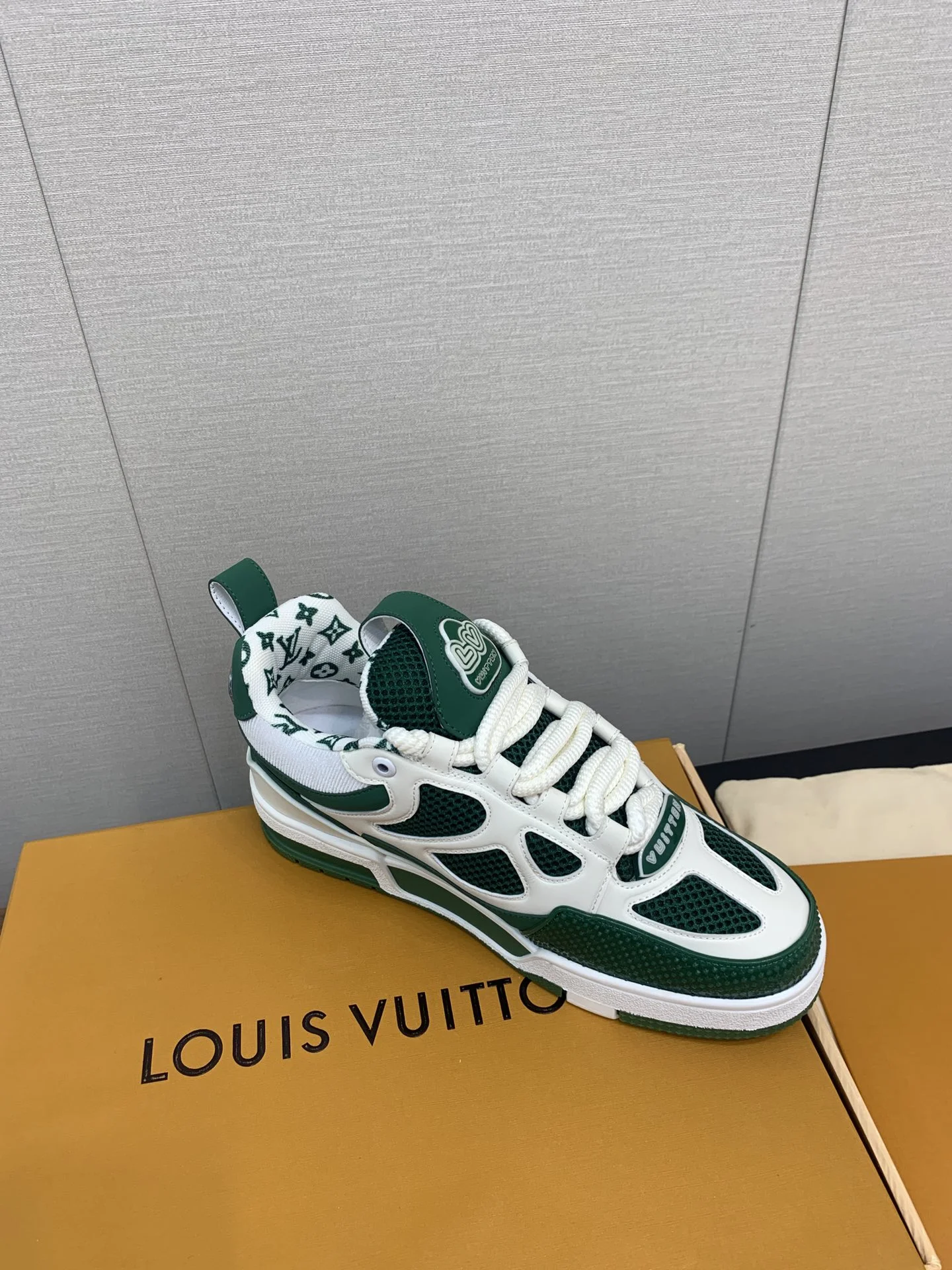 LV Sneakers Leather Mesh White-Green EU35-45 C00202609111636 - Image 7