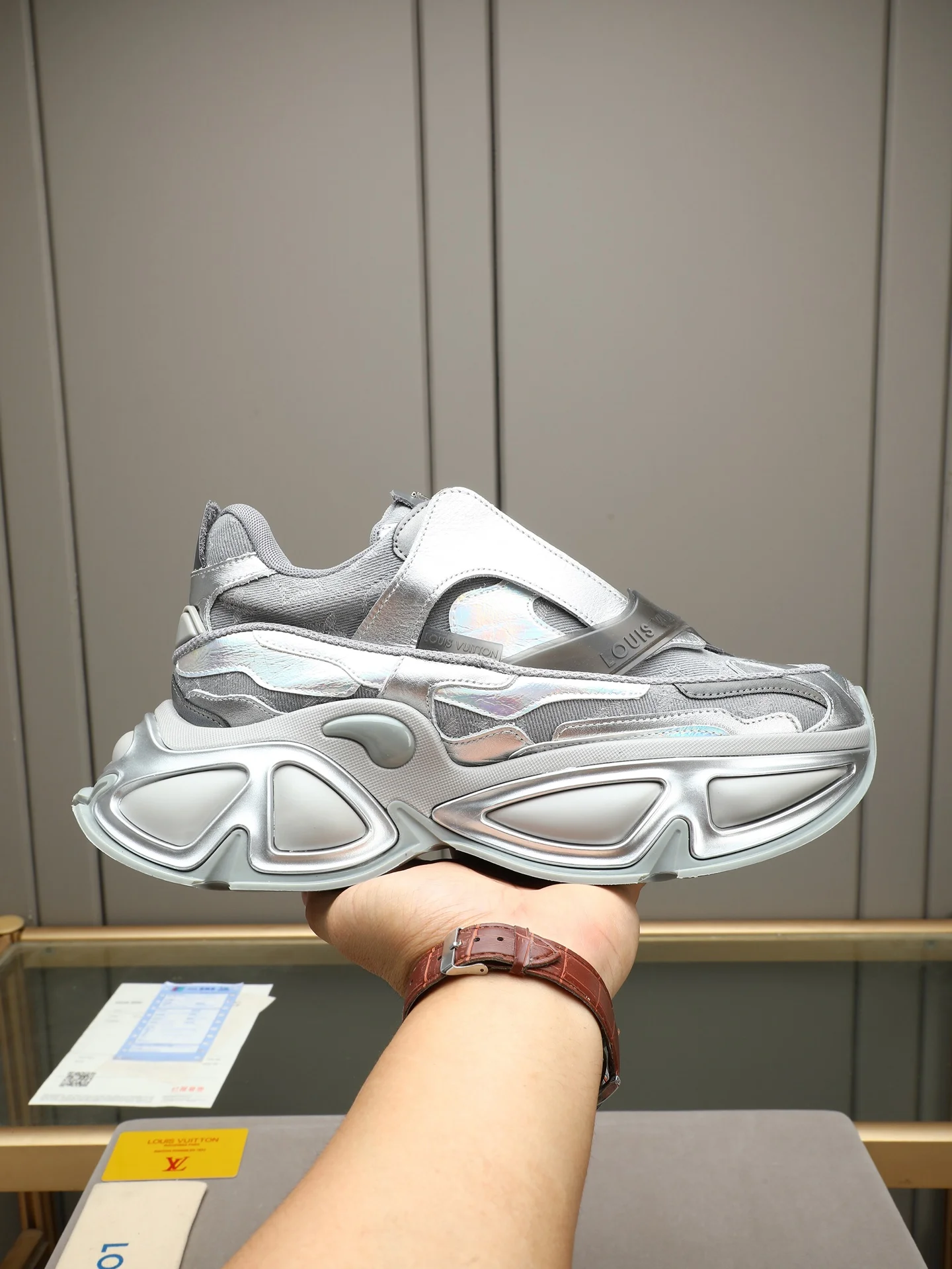 LV Sneakers Leather Silver-Gray EU38-45 C50202609110698