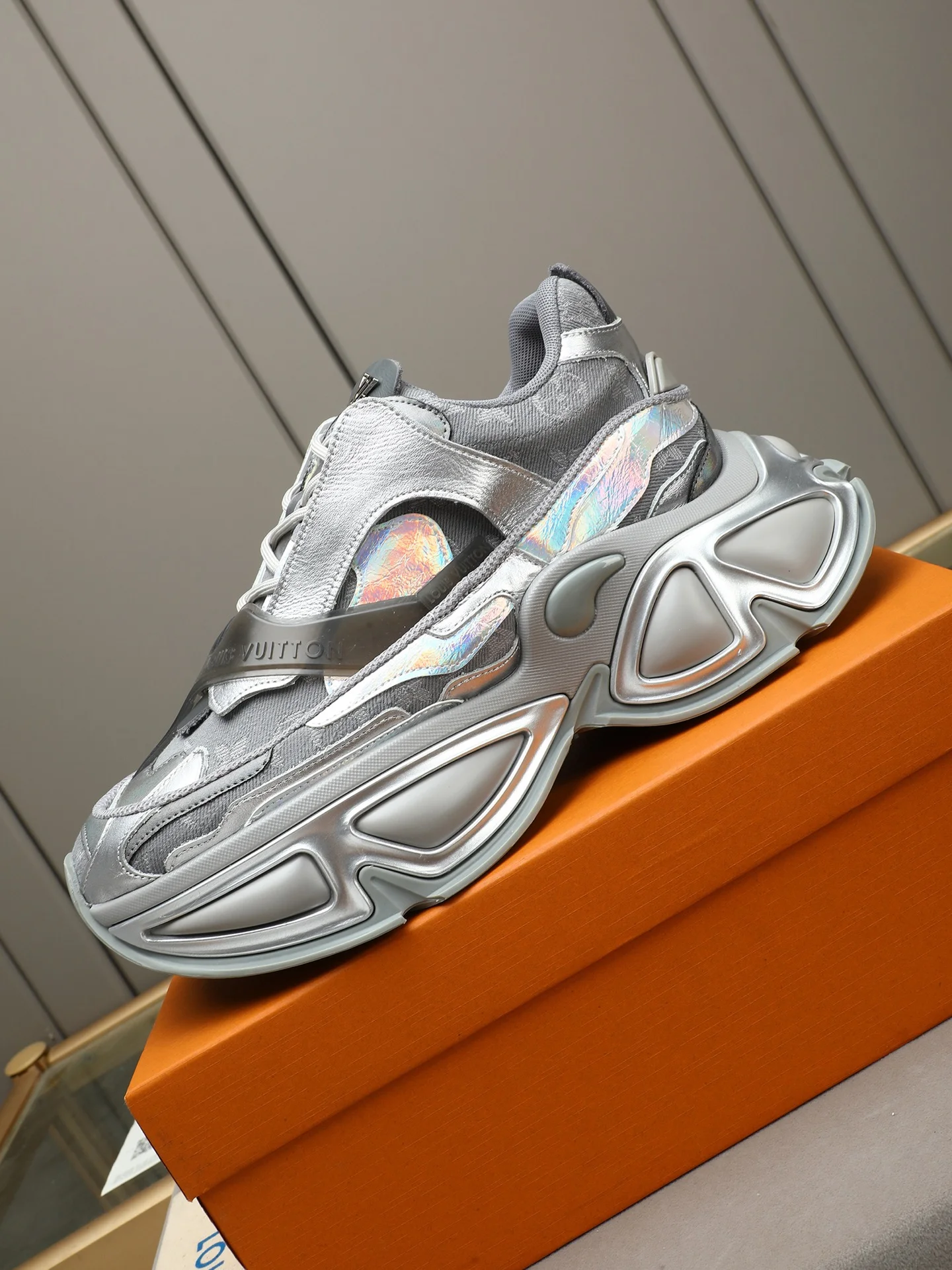 LV Sneakers Leather Silver-Gray EU38-45 C50202609110698 - Image 6