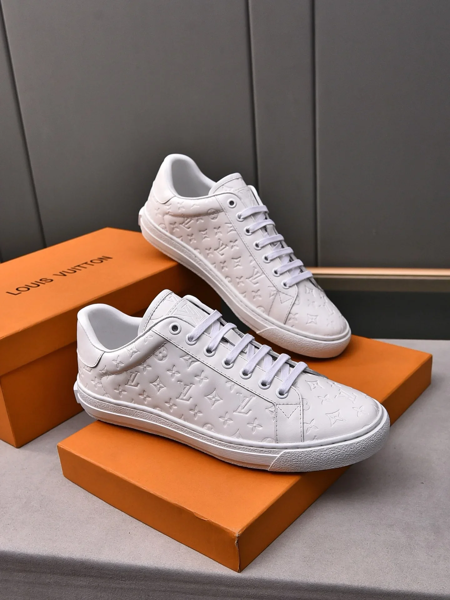 LV Sneakers Leather White EU38-44 B00202609112016 - Image 4