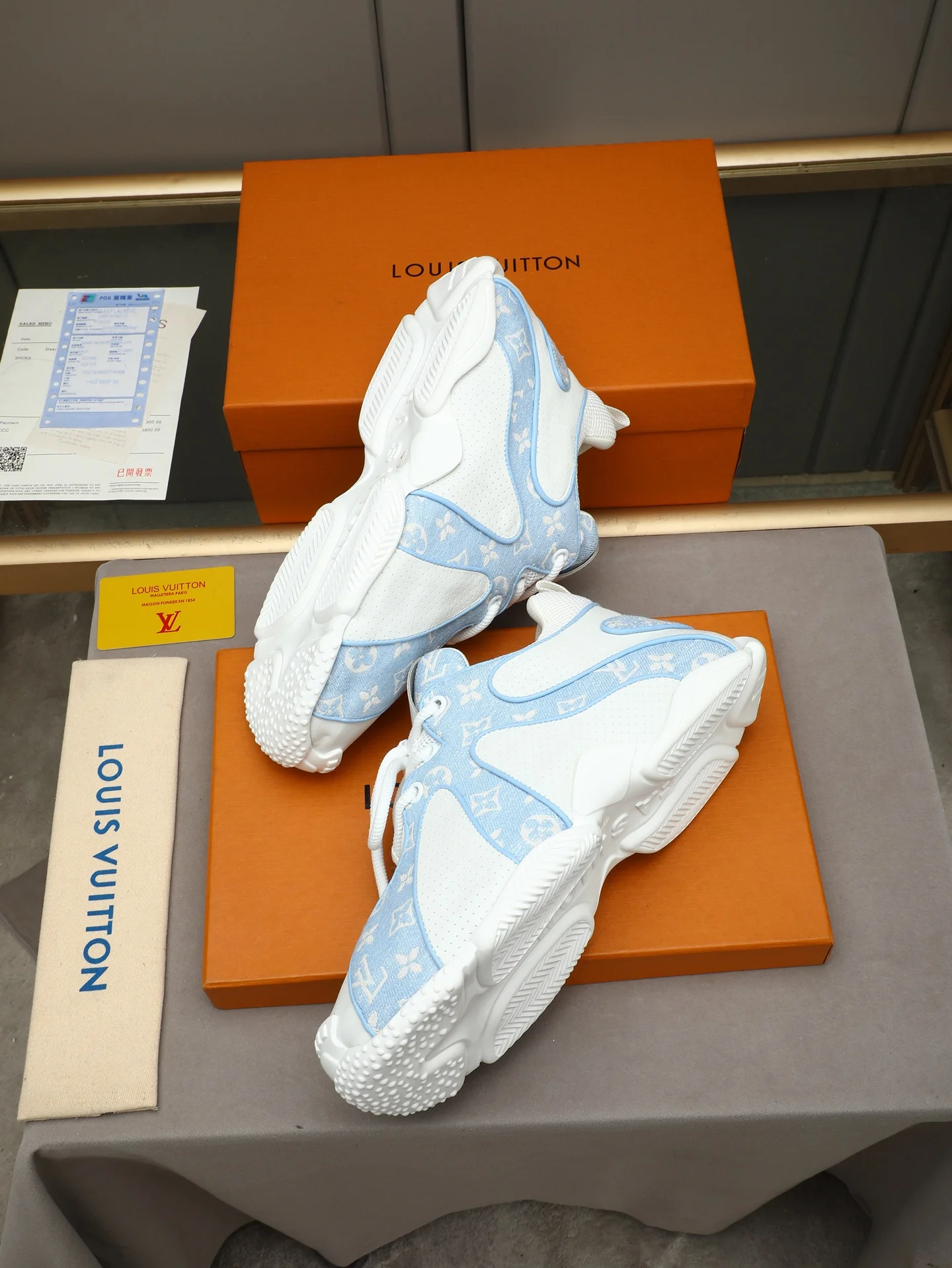 LV Sneakers Leather White-Light Blue EU39-44 B90202609110694 - Image 8