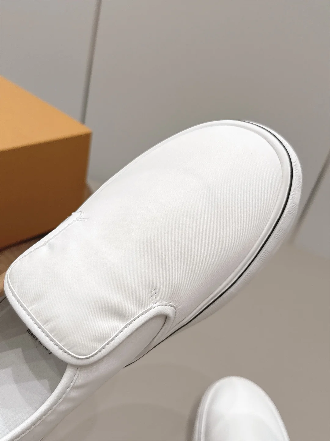 LV Sneakers Mercerized Cotton Lambskin White-Brown EU39-44 C00202609111524 - Image 8