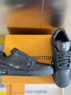 Alternative view of LV Sneakers Mesh Fabric Black-White EU34-44 C00202609111621