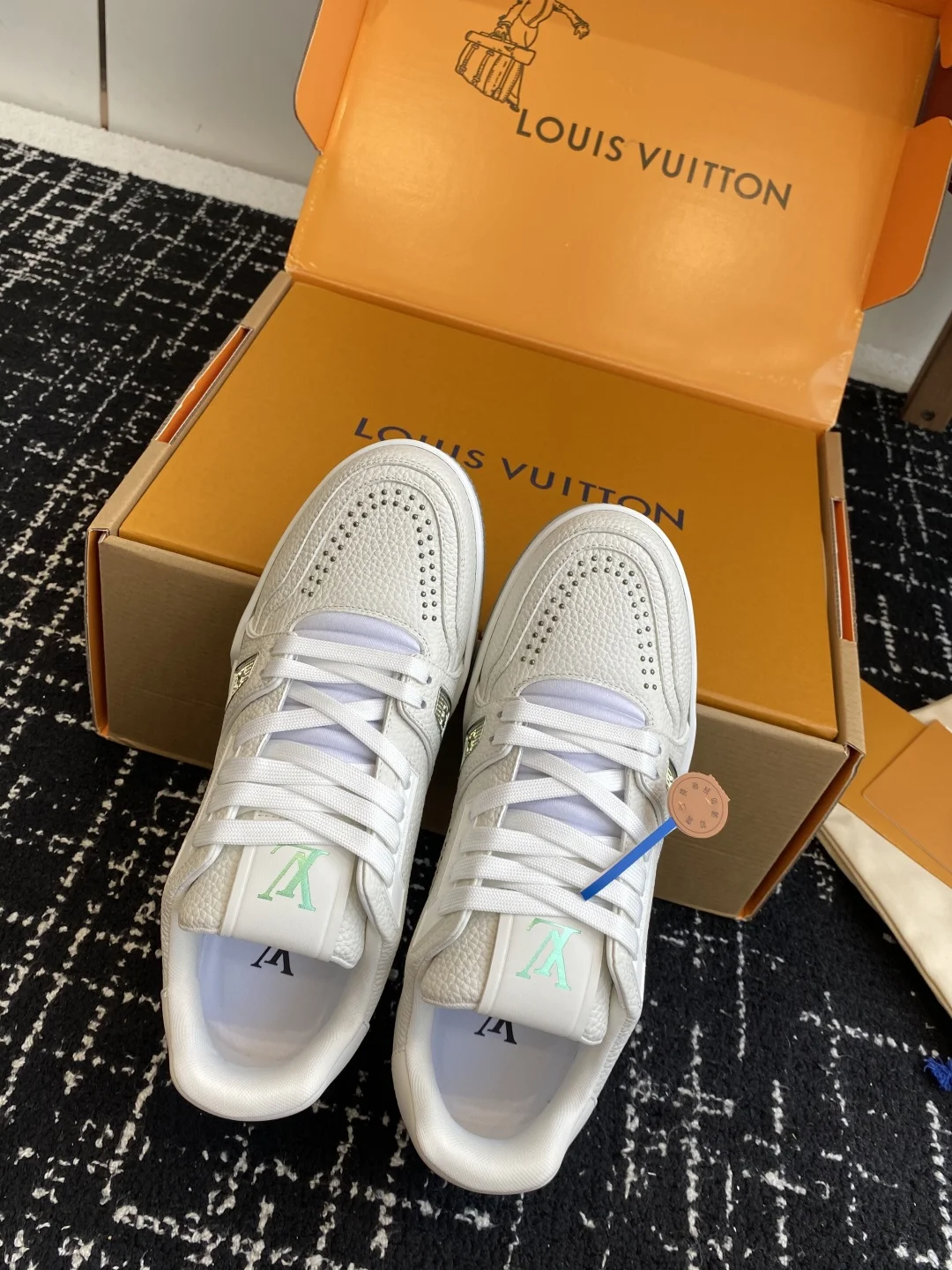 LV Sneakers Mesh Fabric White-Green EU34-44 C00202609111610 - Image 4