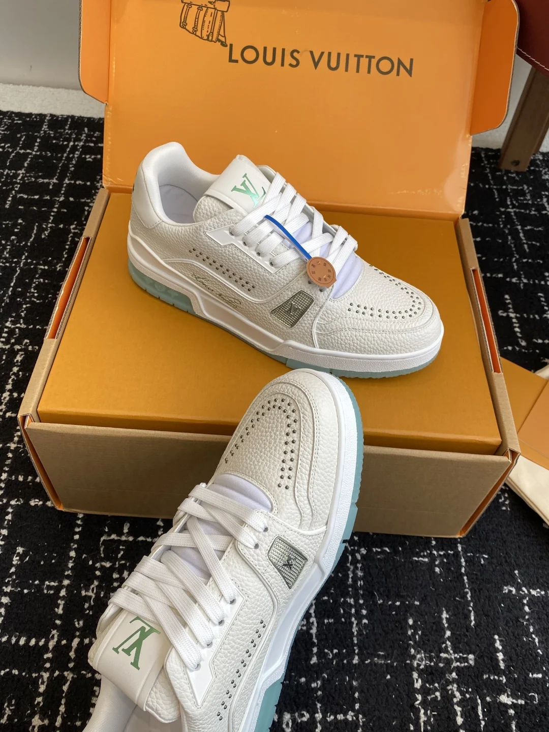 LV Sneakers Mesh Fabric White-Green EU34-44 C00202609111610 - Image 5